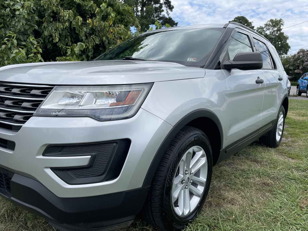 2017 Ford Explorer 