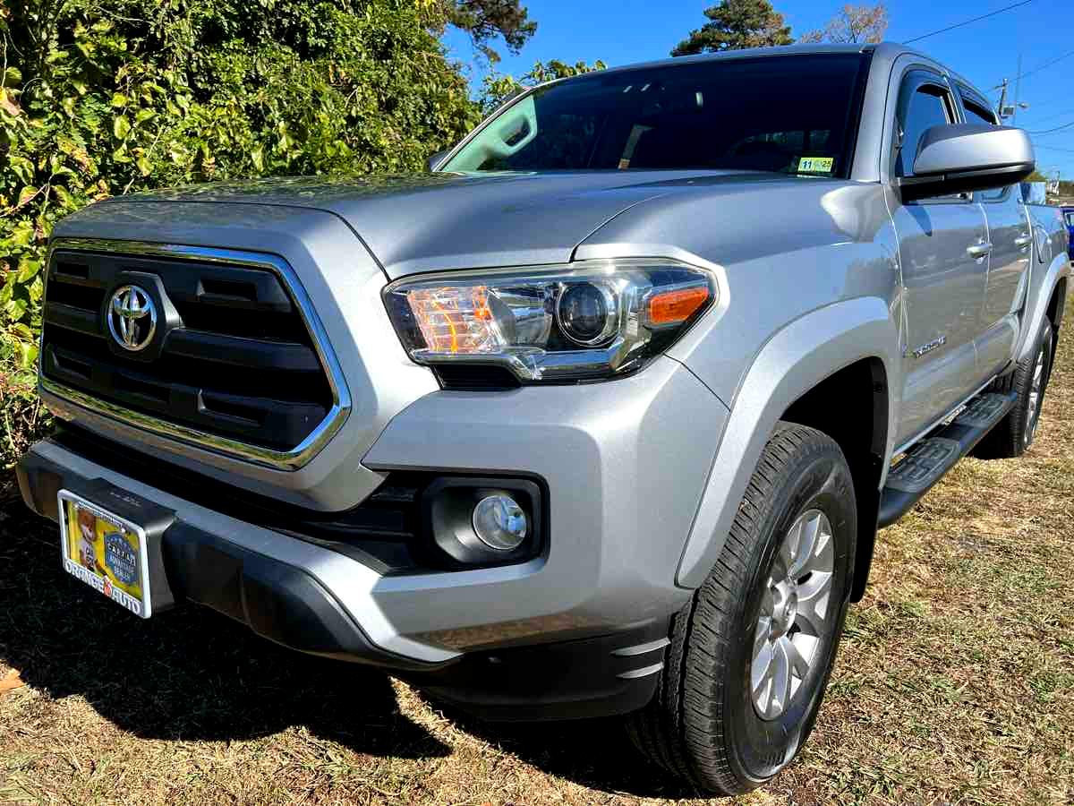 2017 Toyota Tacoma SR5