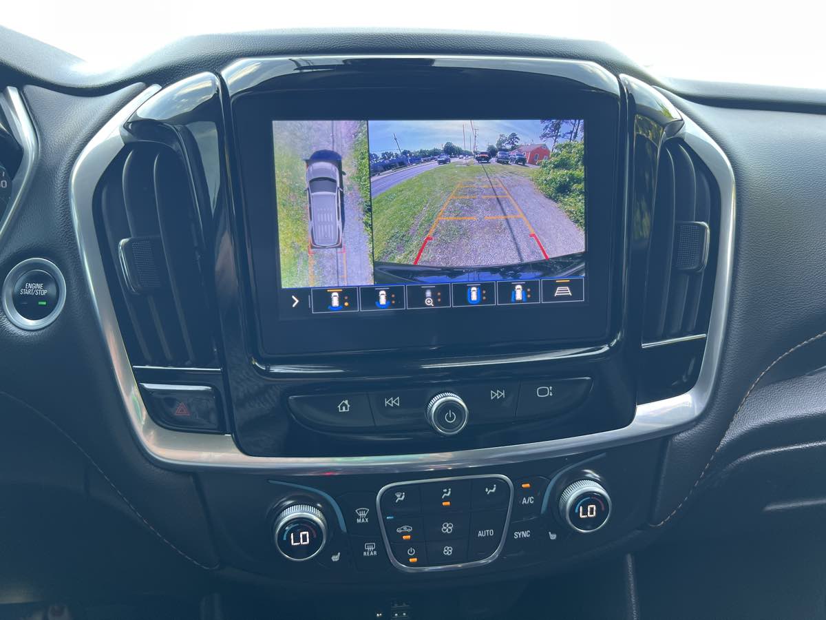 2020 Chevrolet Traverse Leather photo 4