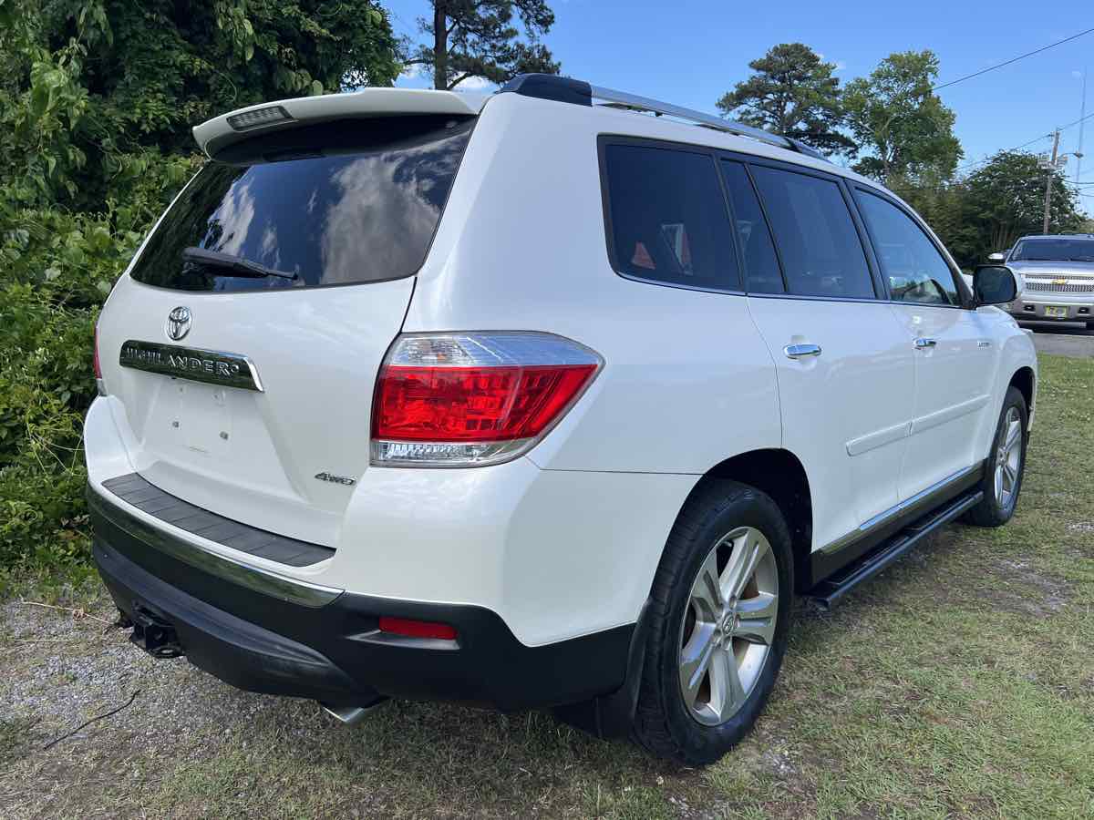 2012 Toyota Highlander Limited photo 16