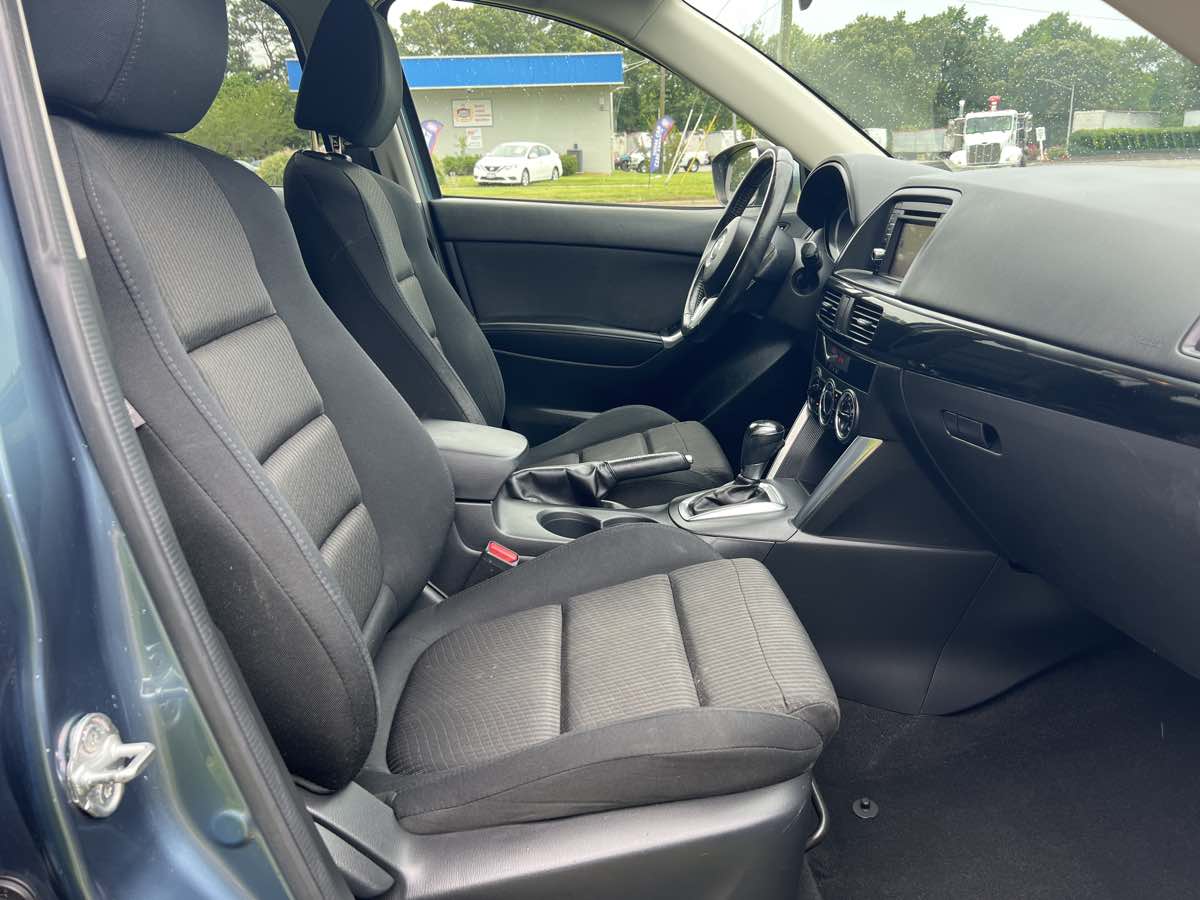 2015 Mazda CX-5 Touring photo 12