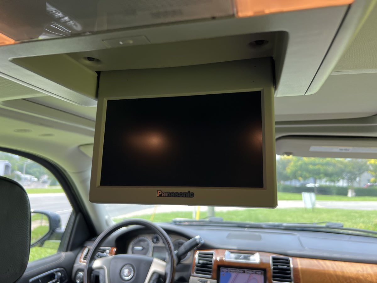 2013 Cadillac Escalade Platinum photo 9