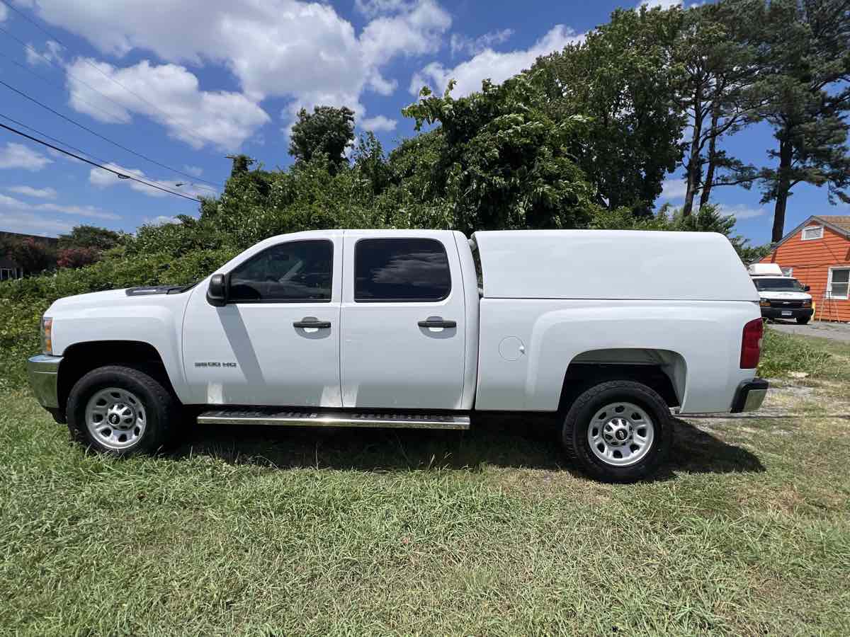 2014 Chevrolet Silverado 3500HD Work Truck photo 4