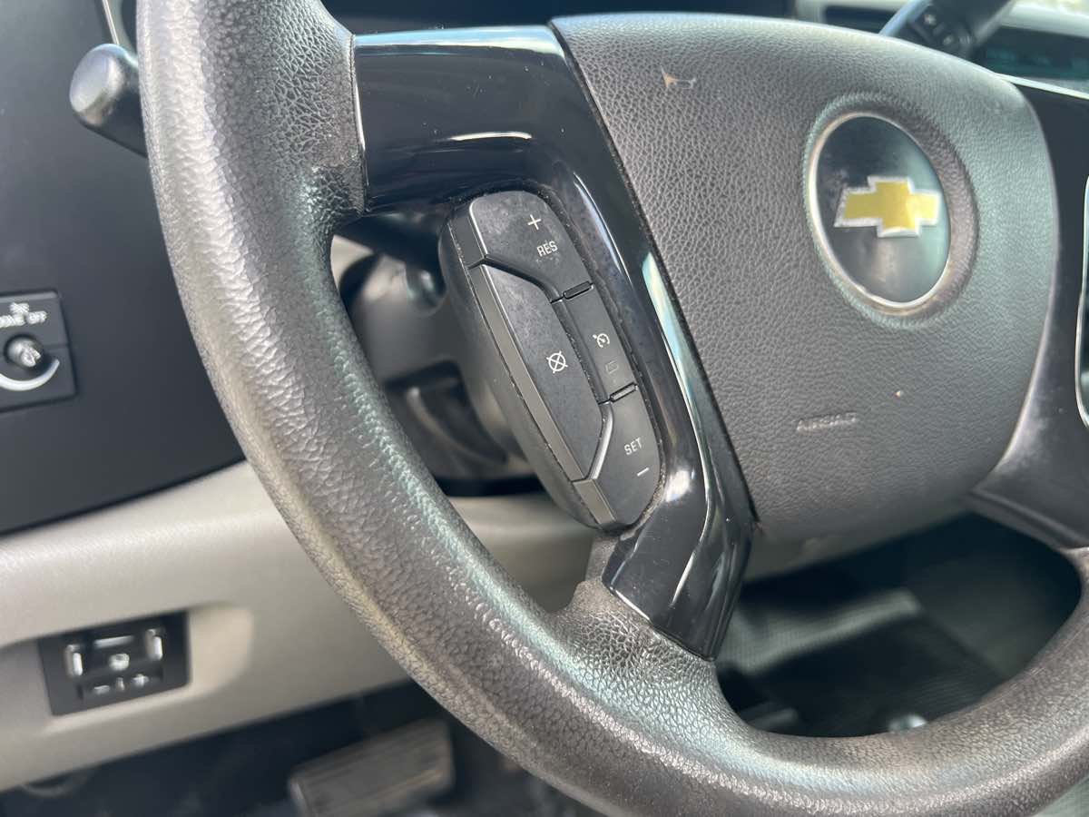 2014 Chevrolet Silverado 3500HD Work Truck photo 3