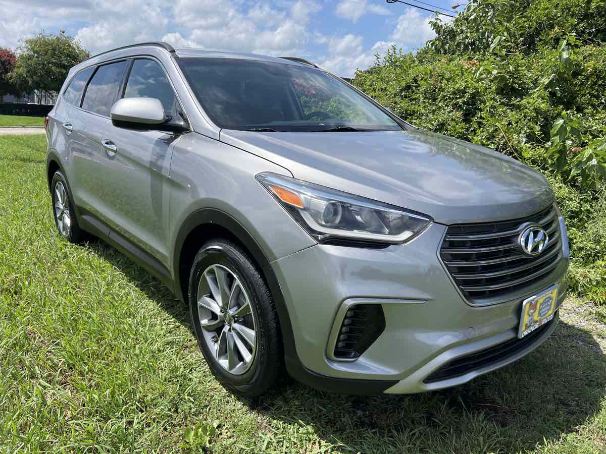 2018 Hyundai Santa Fe SE photo 5