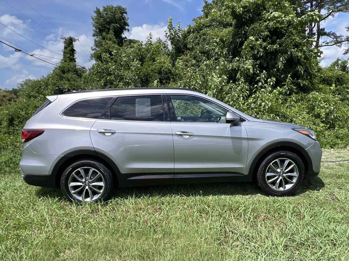 2018 Hyundai Santa Fe SE photo 7