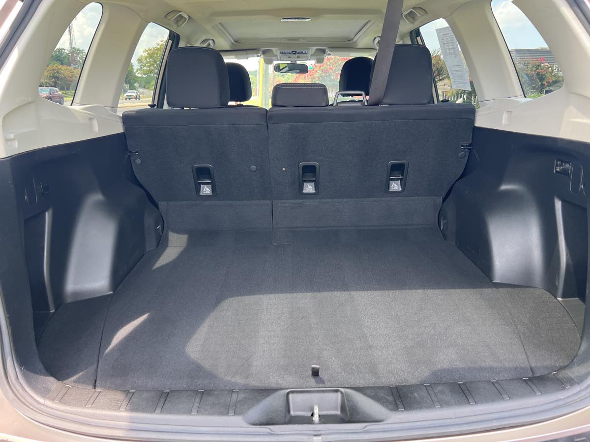 2016 Subaru Forester 2.5i Premium photo 16