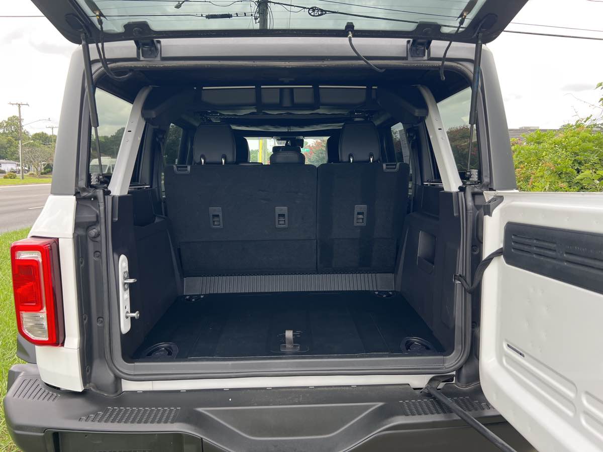 2022 Ford Bronco Black Diamond photo 15
