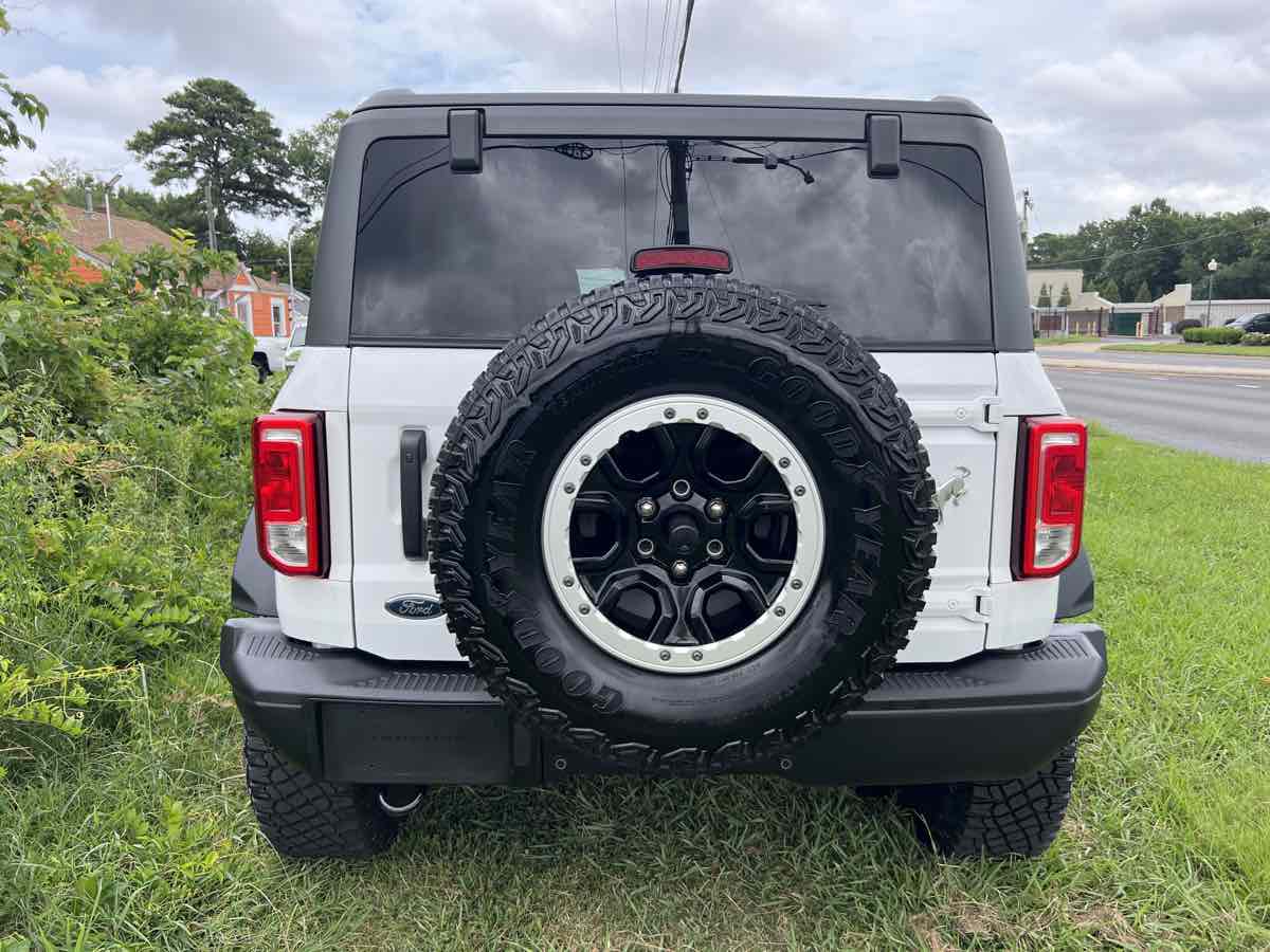 2022 Ford Bronco Black Diamond photo 16