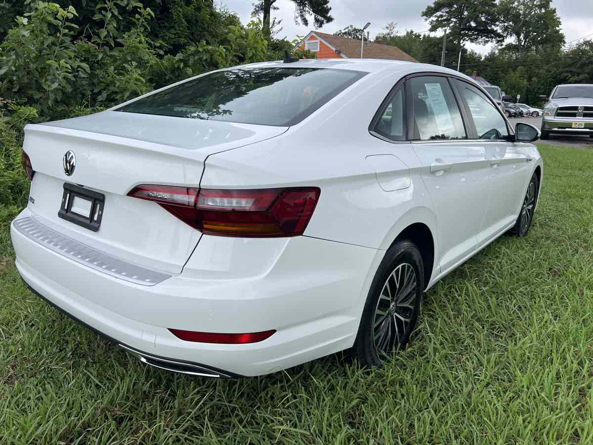2019 Volkswagen Jetta SEL photo 12