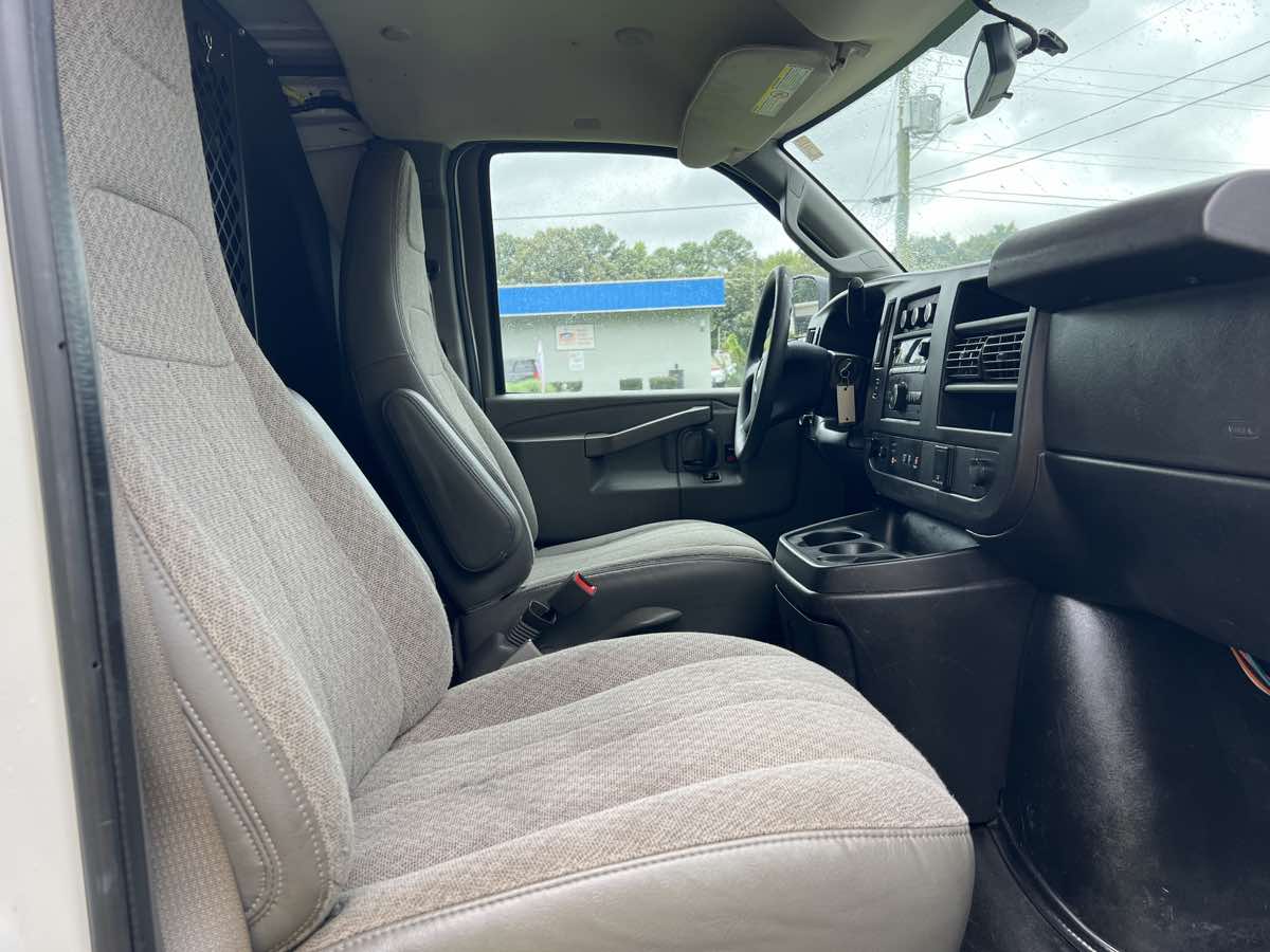 2019 Chevrolet Express Cargo Van photo 13