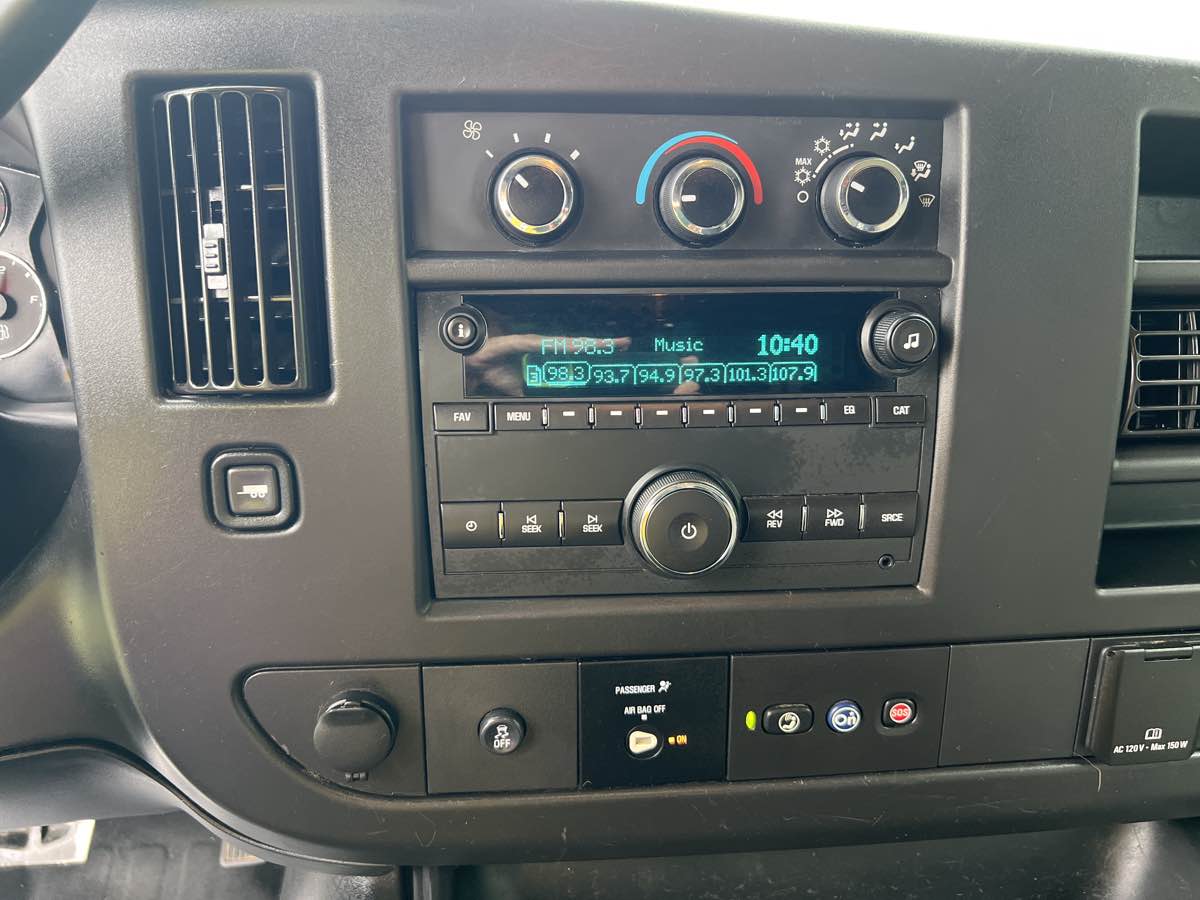2019 Chevrolet Express Cargo Van photo 6