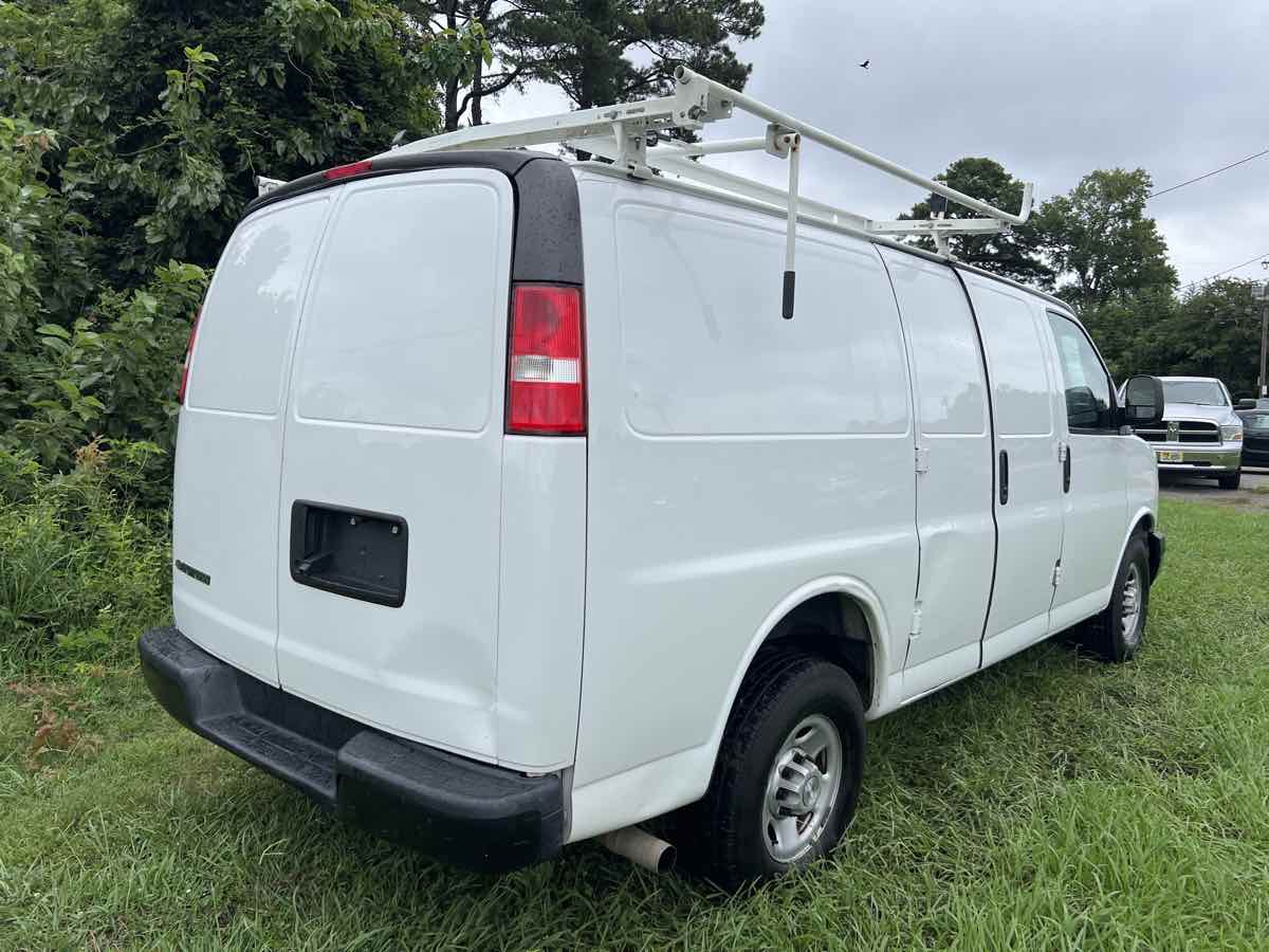 2019 Chevrolet Express Cargo Van photo 14