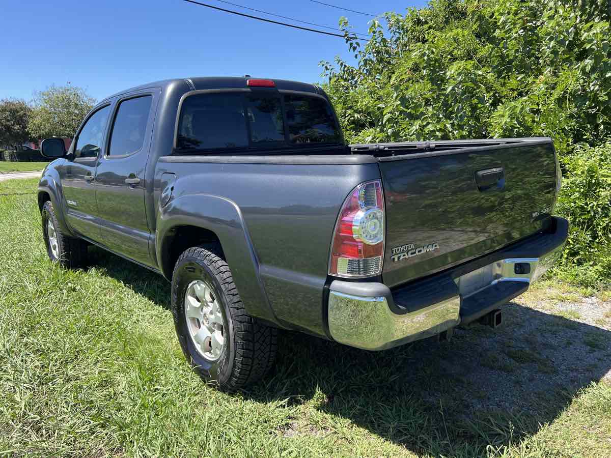 2009 Toyota Tacoma SR5 photo 5