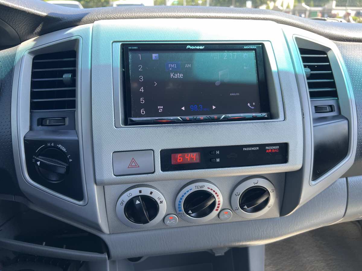 2009 Toyota Tacoma SR5 photo 6