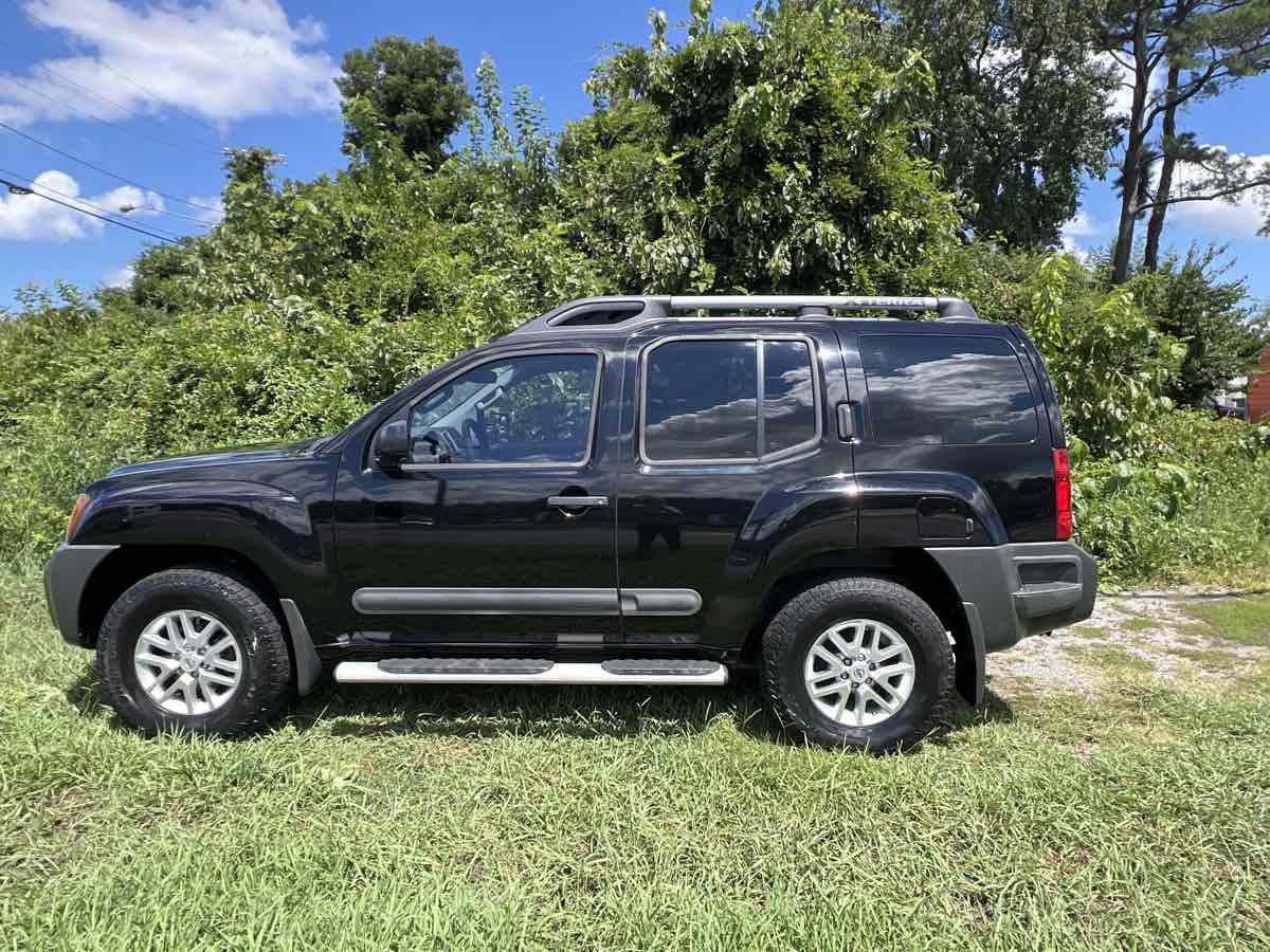 2015 Nissan Xterra S photo 3