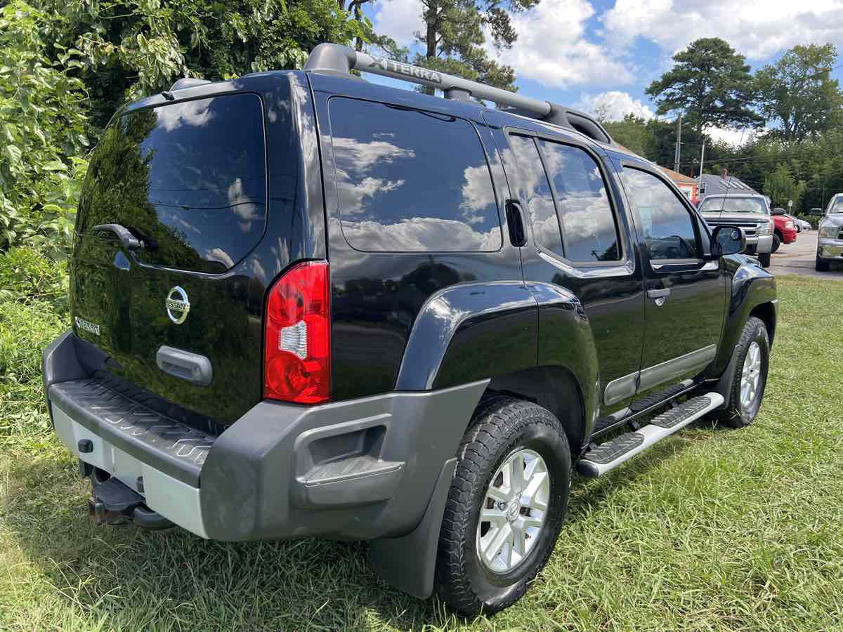 2015 Nissan Xterra S photo 13