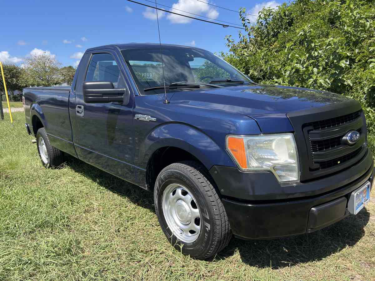 2014 Ford F-150 XL photo 9