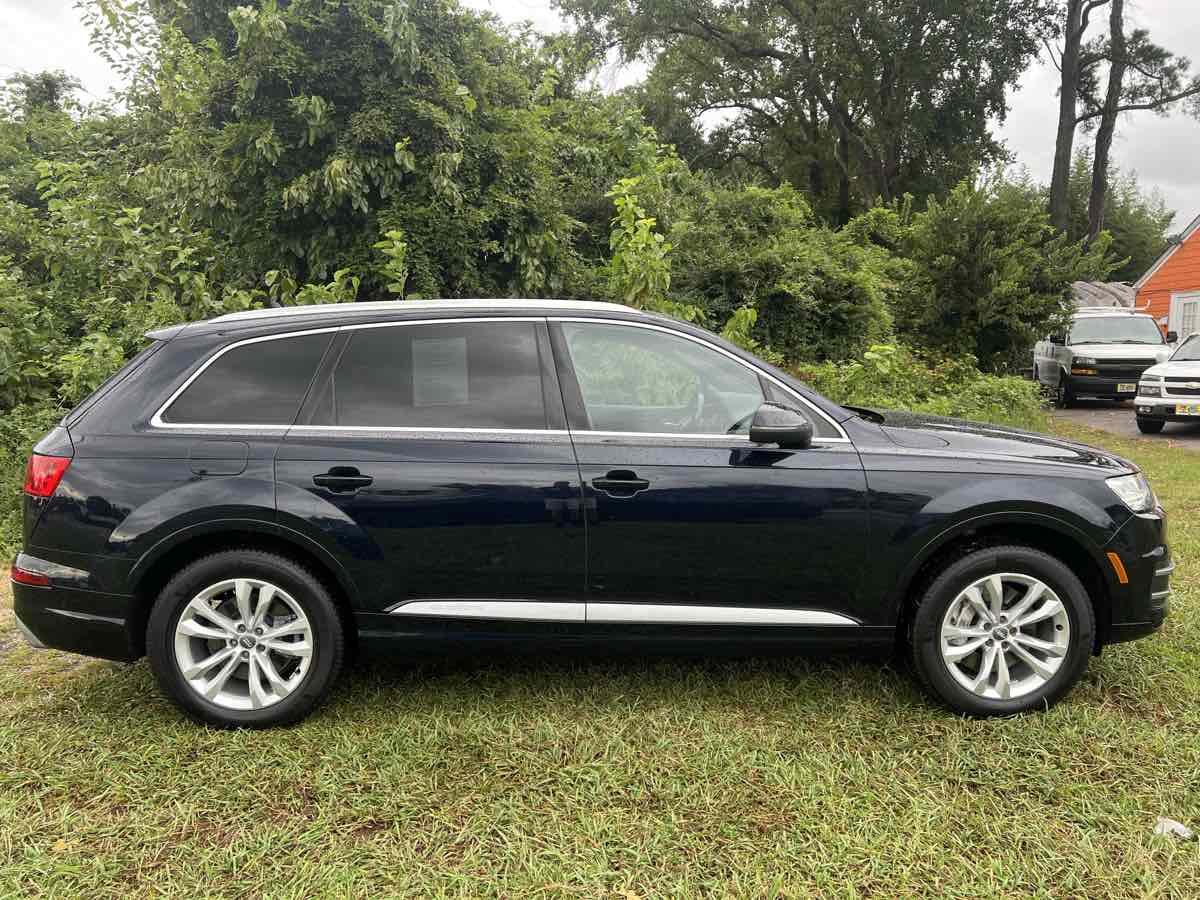 2017 Audi Q7 Premium Plus photo 10