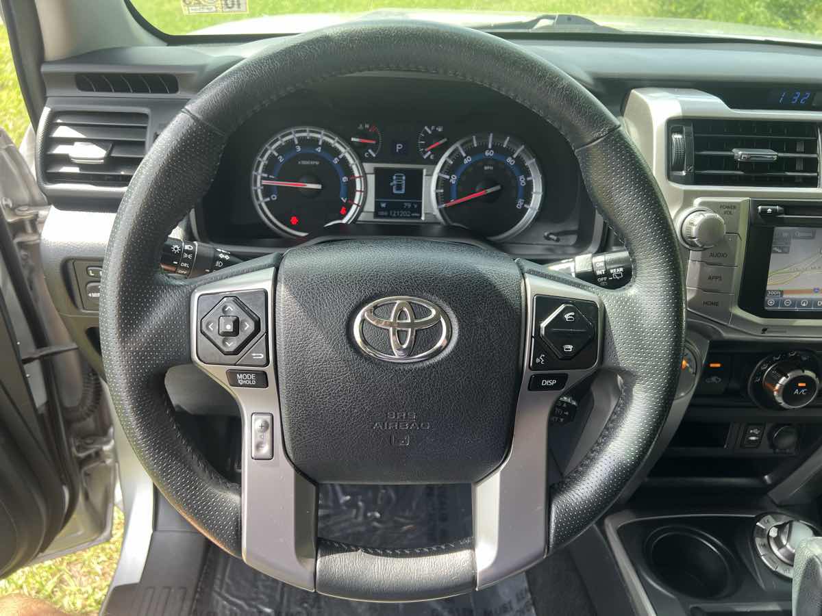 2015 Toyota 4Runner SR5 Premium photo 2