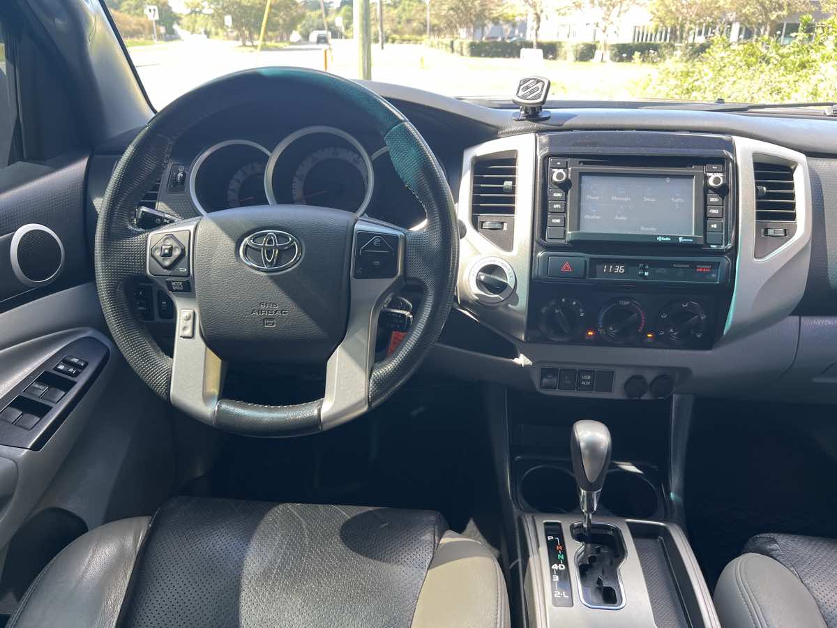 2014 Toyota Tacoma Base photo 2
