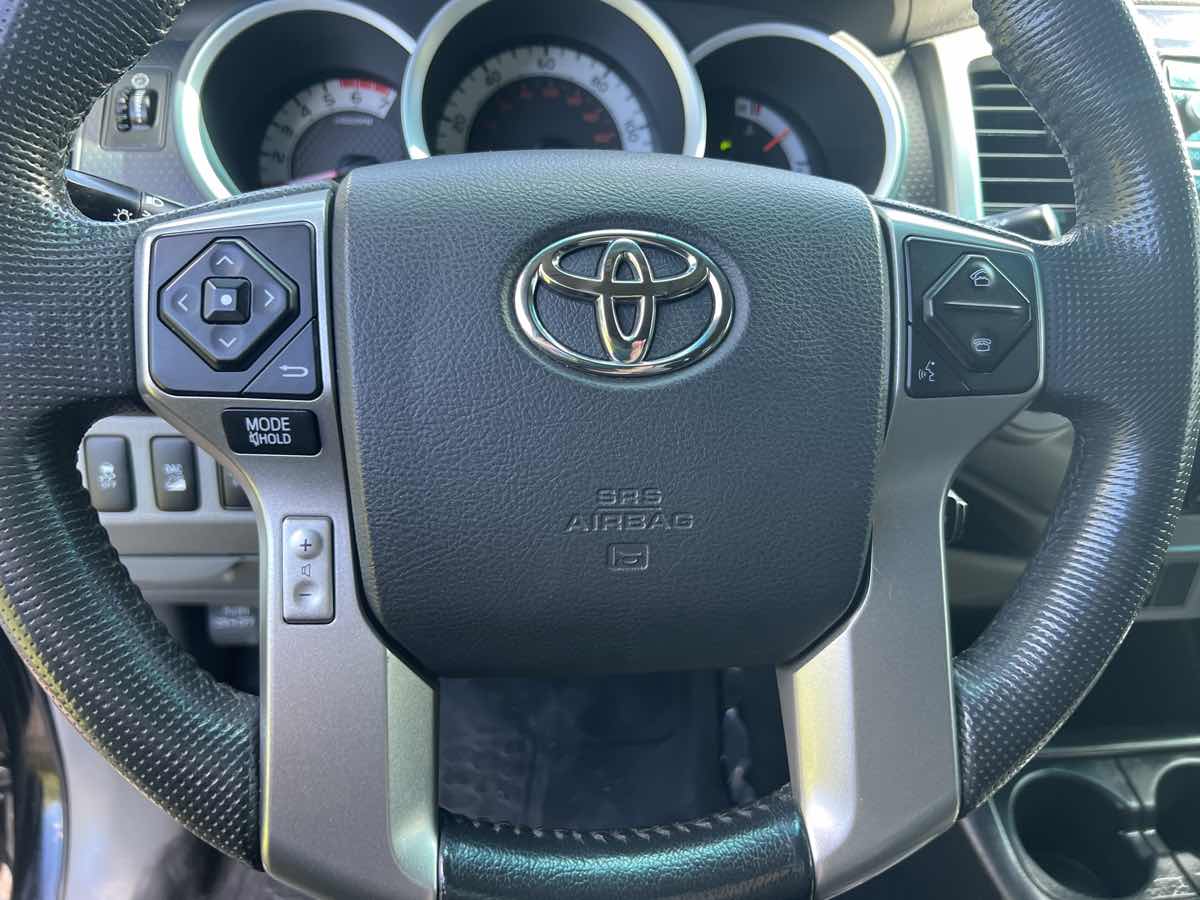 2014 Toyota Tacoma Base photo 3
