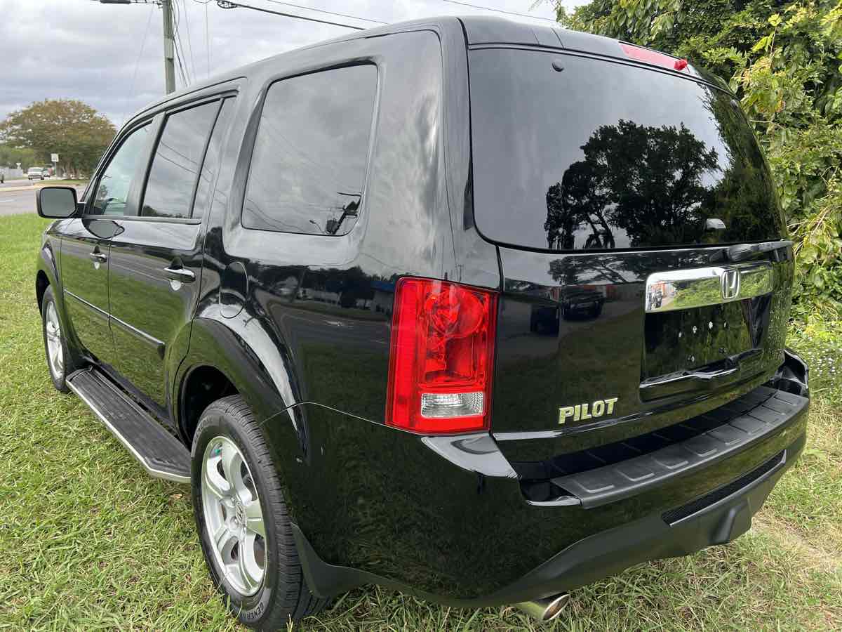 2014 Honda Pilot EX-L photo 3