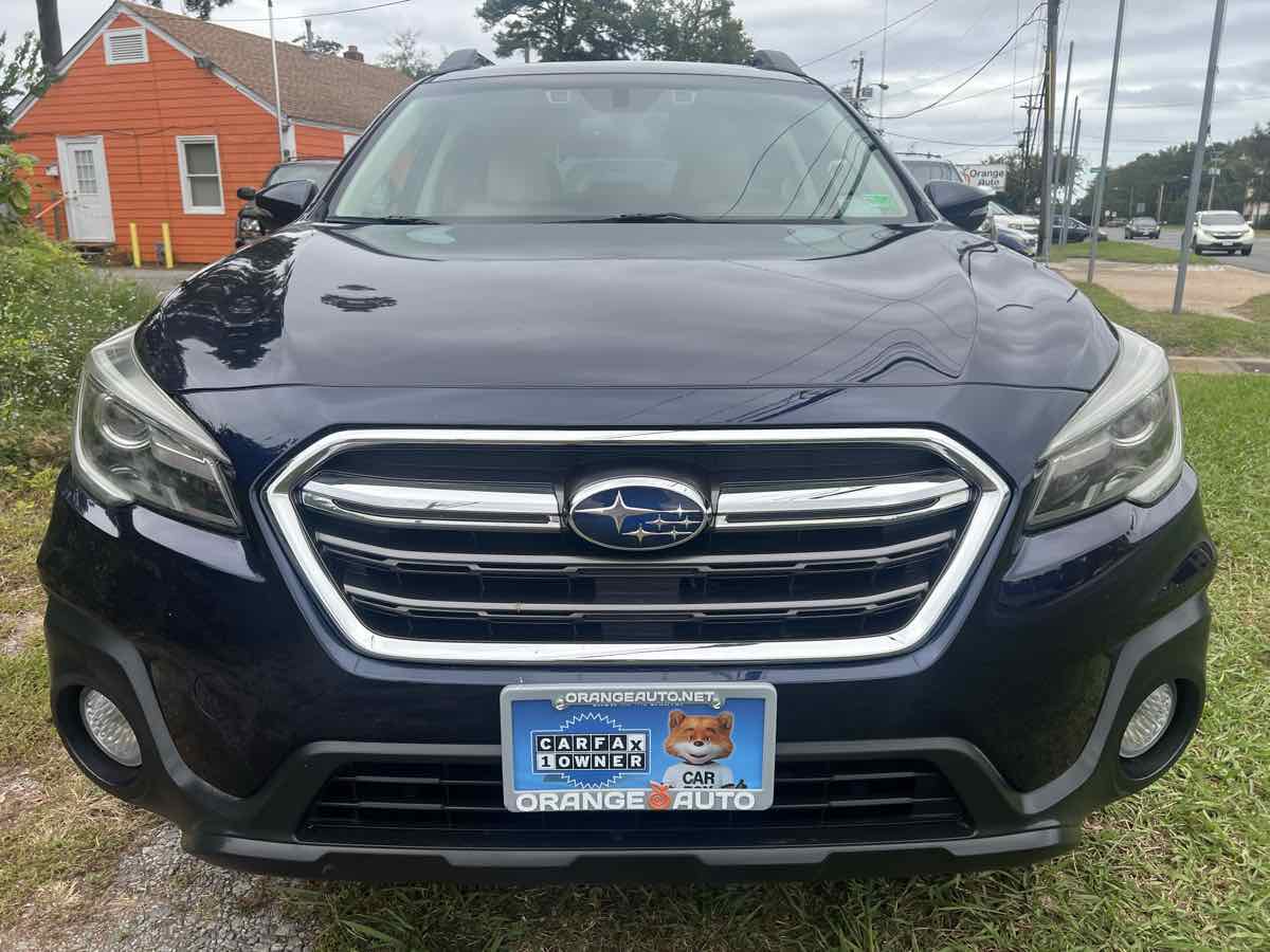 2018 Subaru Outback Limited photo 2
