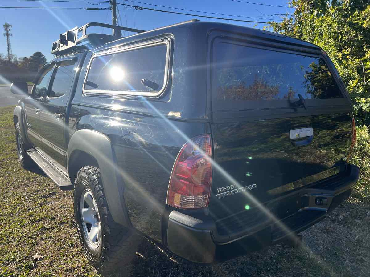 2015 Toyota Tacoma Base V6 photo 3