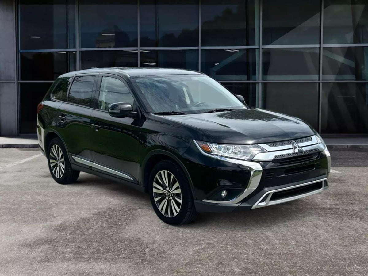 2019 Mitsubishi Outlander SE