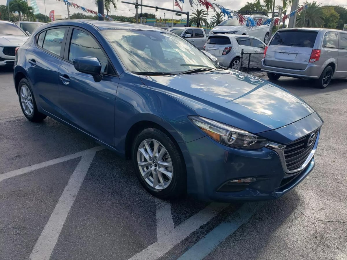 2018 Mazda Mazda3 5-Door Sport