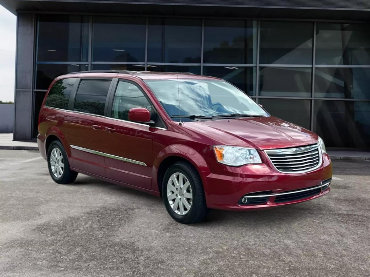 2016 Chrysler Town & Country Touring