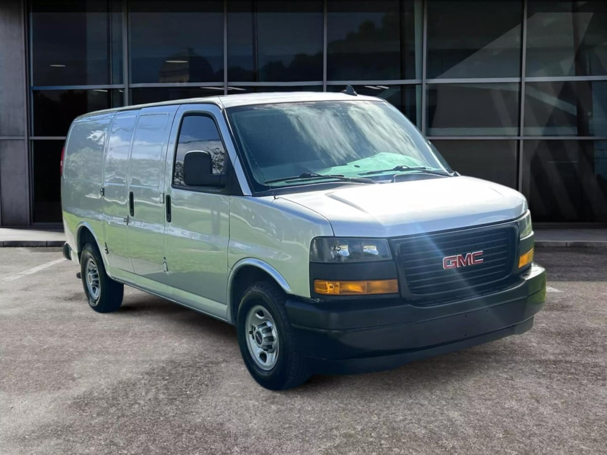 2018 GMC Savana Cargo Van