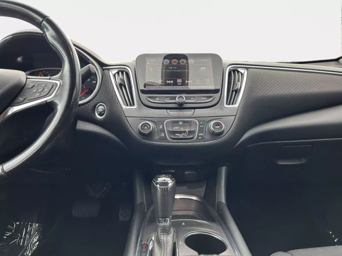 2018 Chevrolet Malibu 1LT - Photo 12
