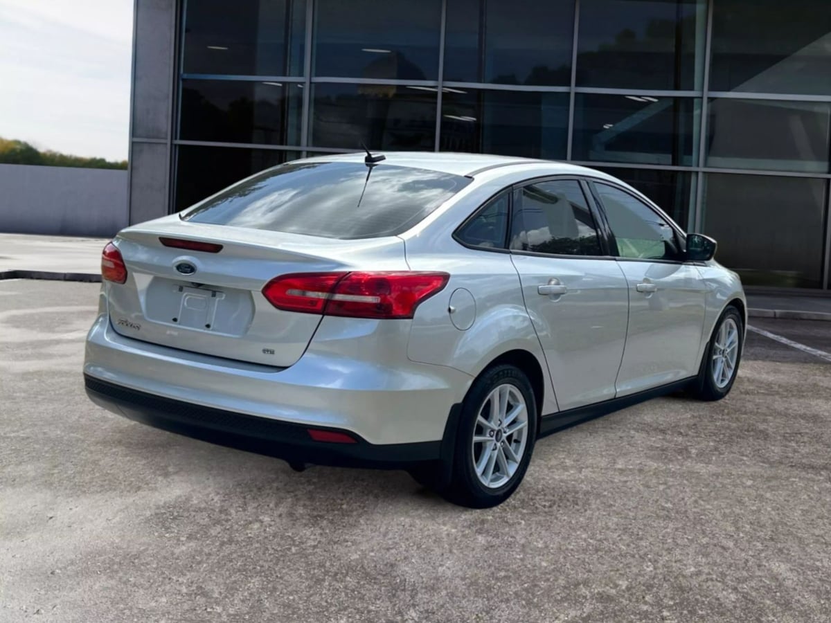 2018 Ford Focus SE - Photo 5