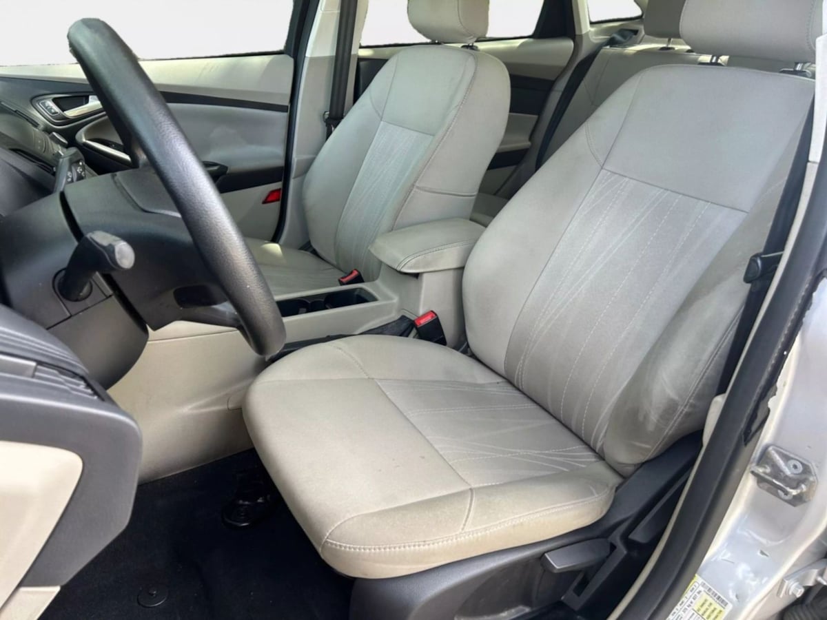 2018 Ford Focus SE - Photo 9