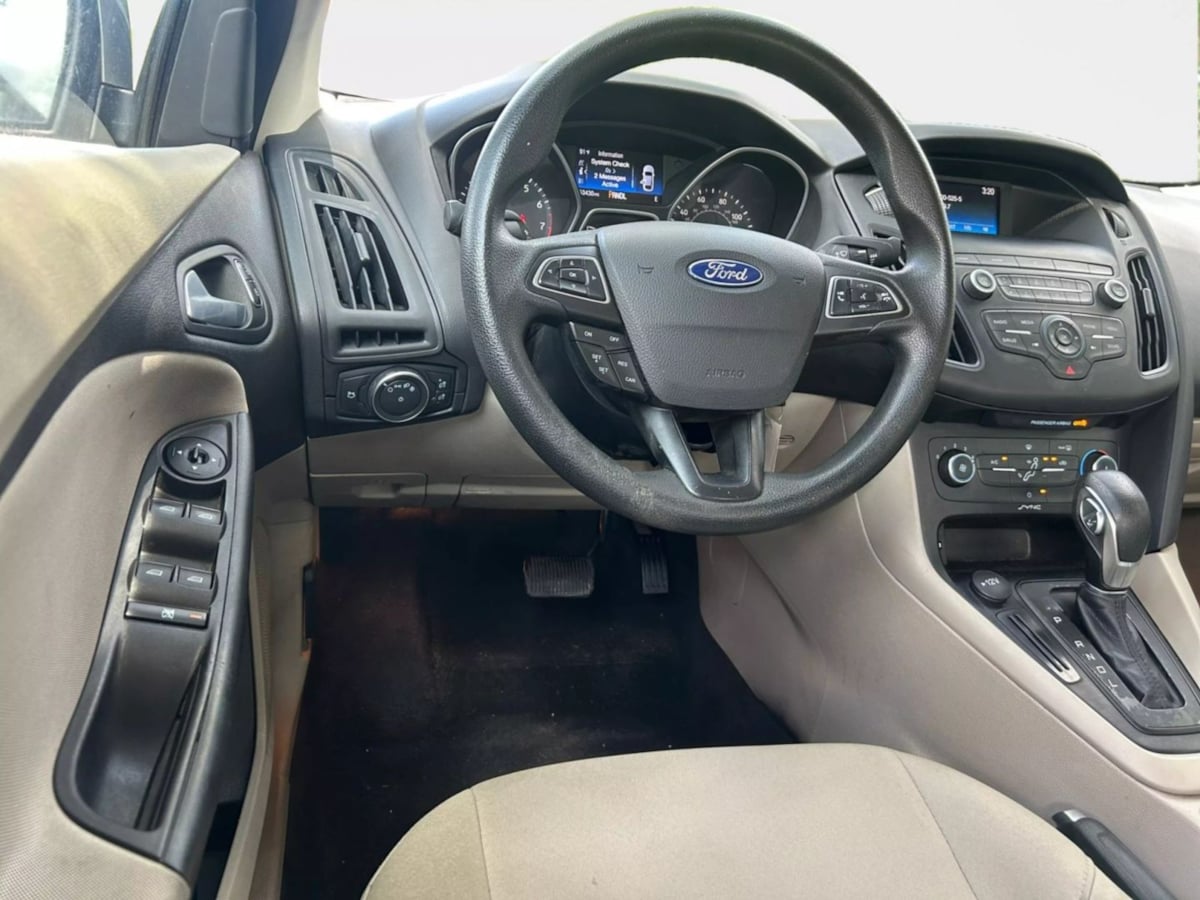 2018 Ford Focus SE - Photo 10