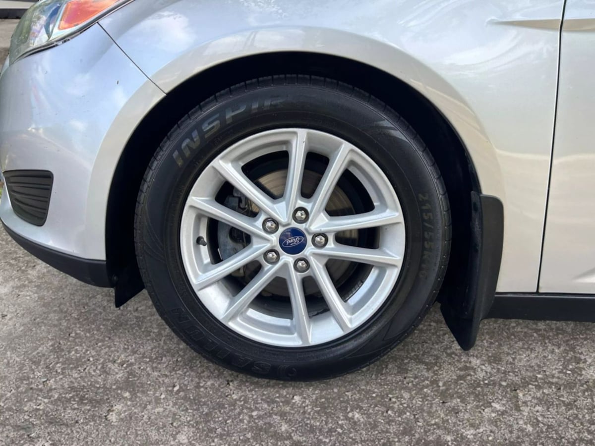 2018 Ford Focus SE - Photo 14