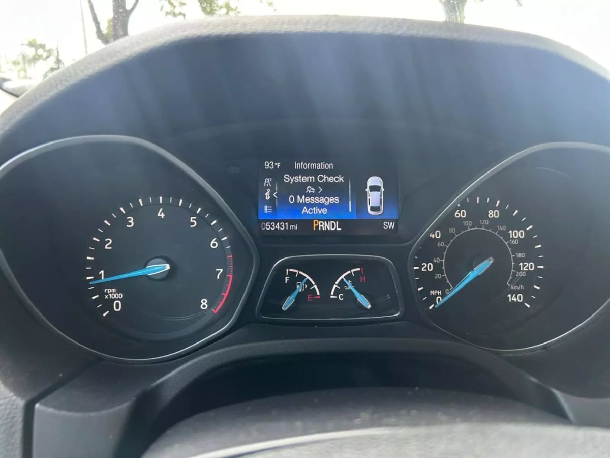 2018 Ford Focus SE - Photo 18