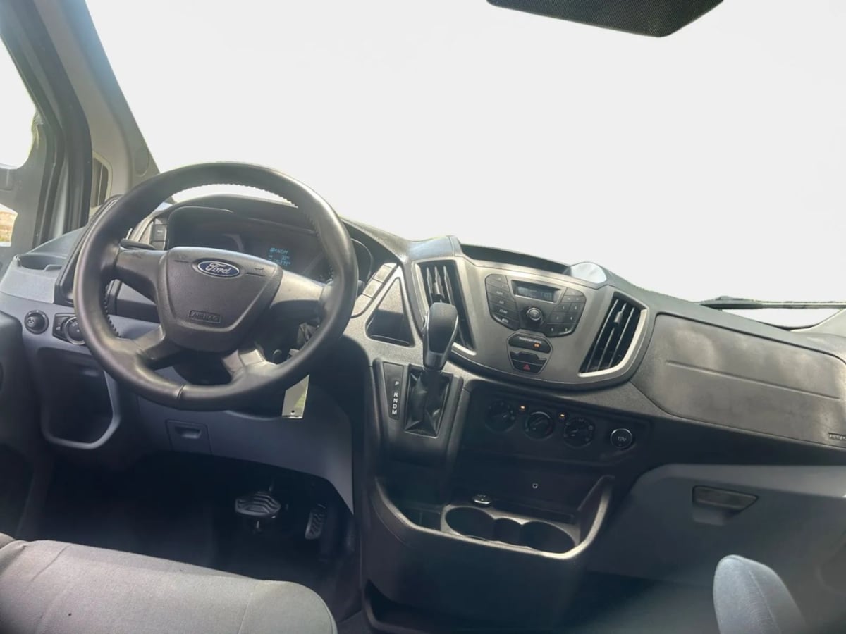 2015 Ford Transit Base - Photo 11