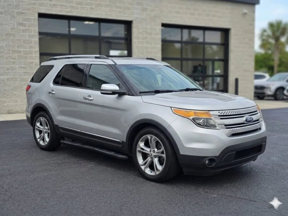 2014 Ford Explorer Limited's photo