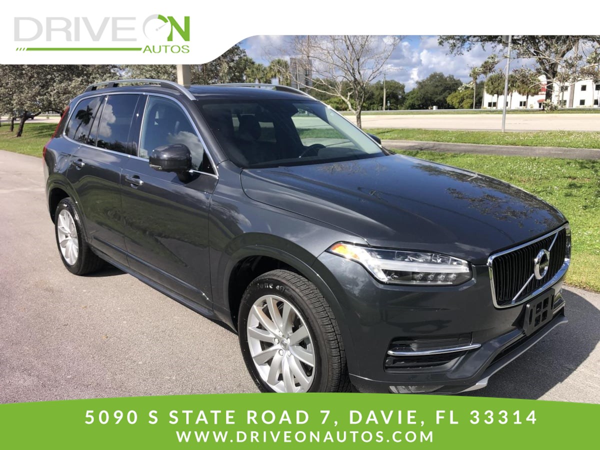 2017 Volvo XC90 Momentum