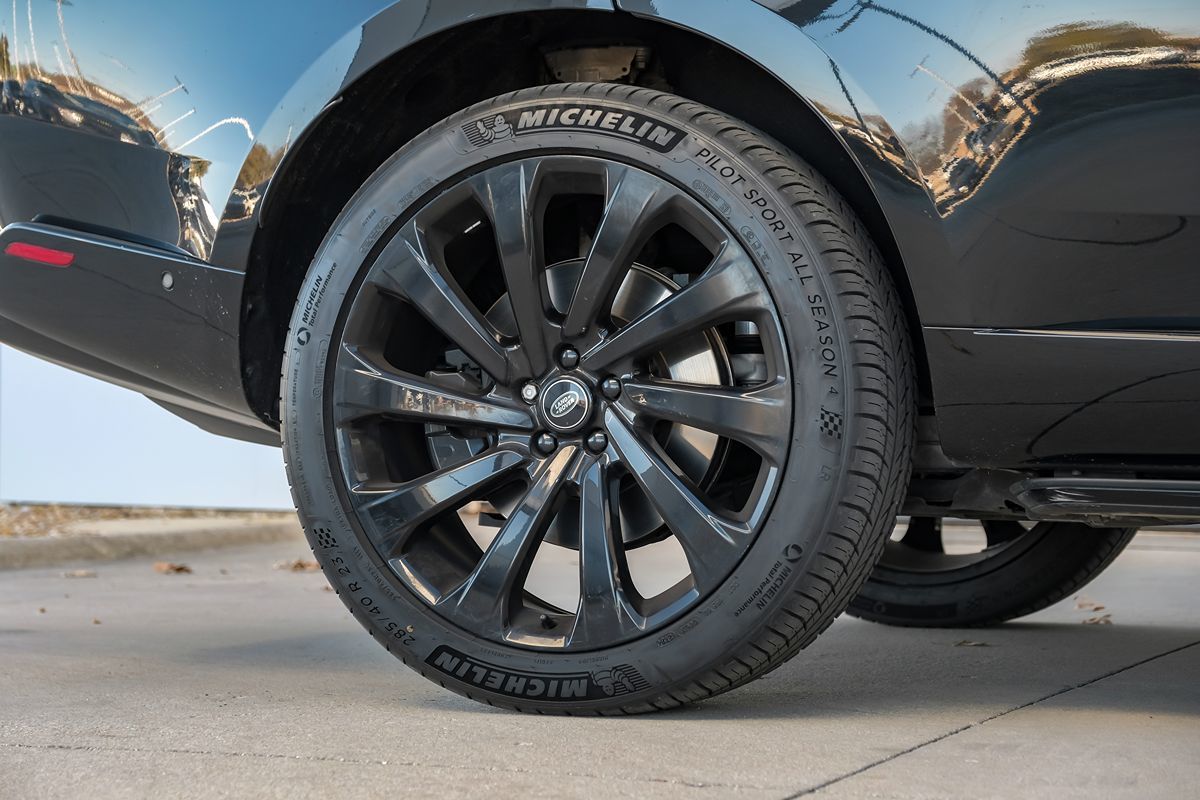 2023 Land Rover Range Rover SE photo 53
