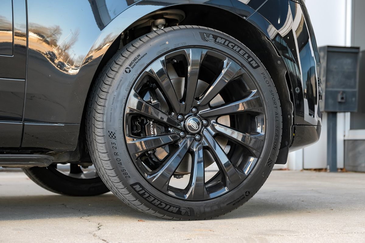 2023 Land Rover Range Rover SE photo 55
