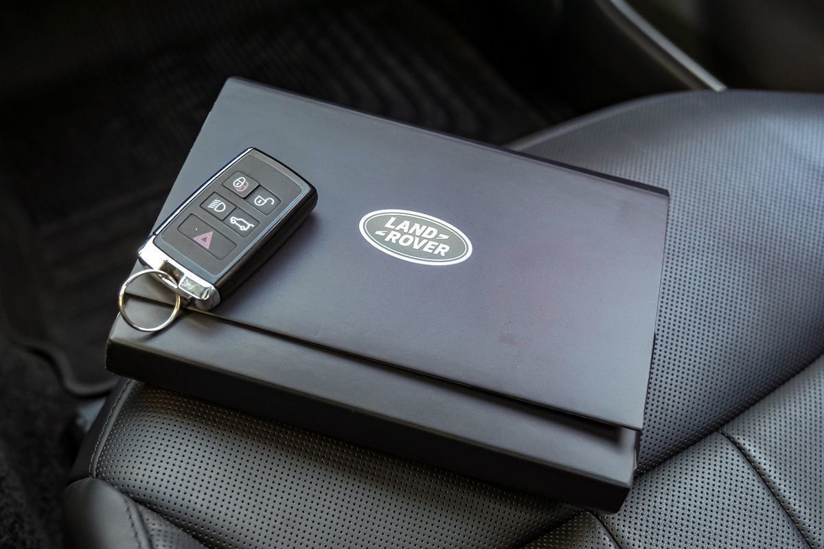 2023 Land Rover Range Rover SE photo 61