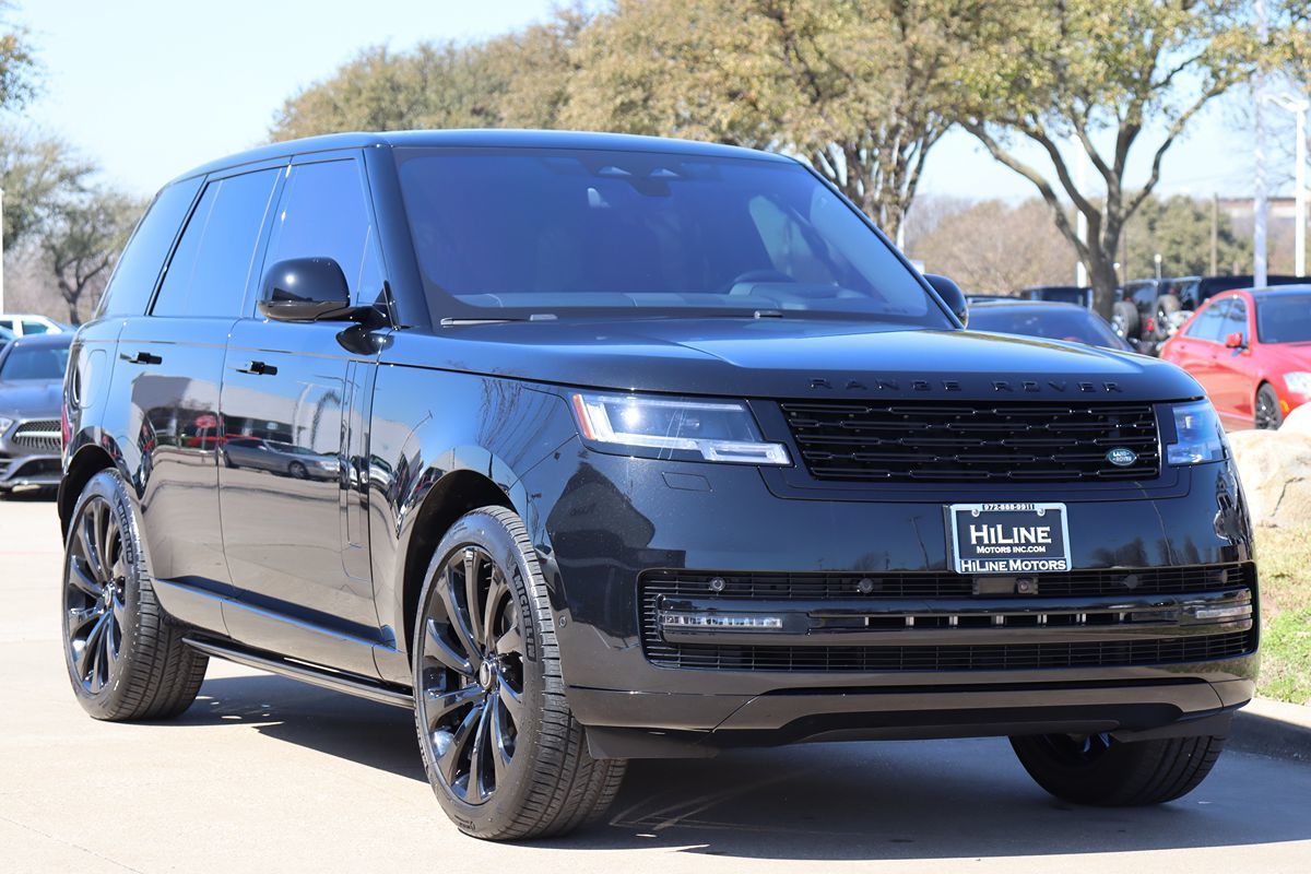2023 Land Rover Range Rover SE photo 2