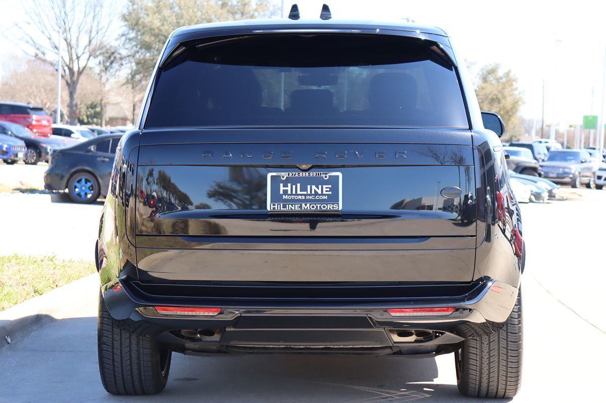 2023 Land Rover Range Rover SE photo 10