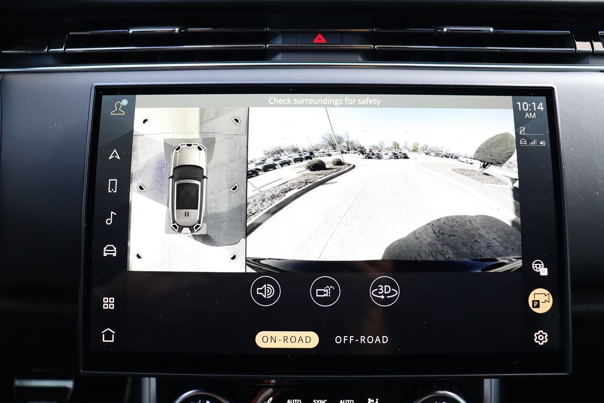2023 Land Rover Range Rover SE photo 25