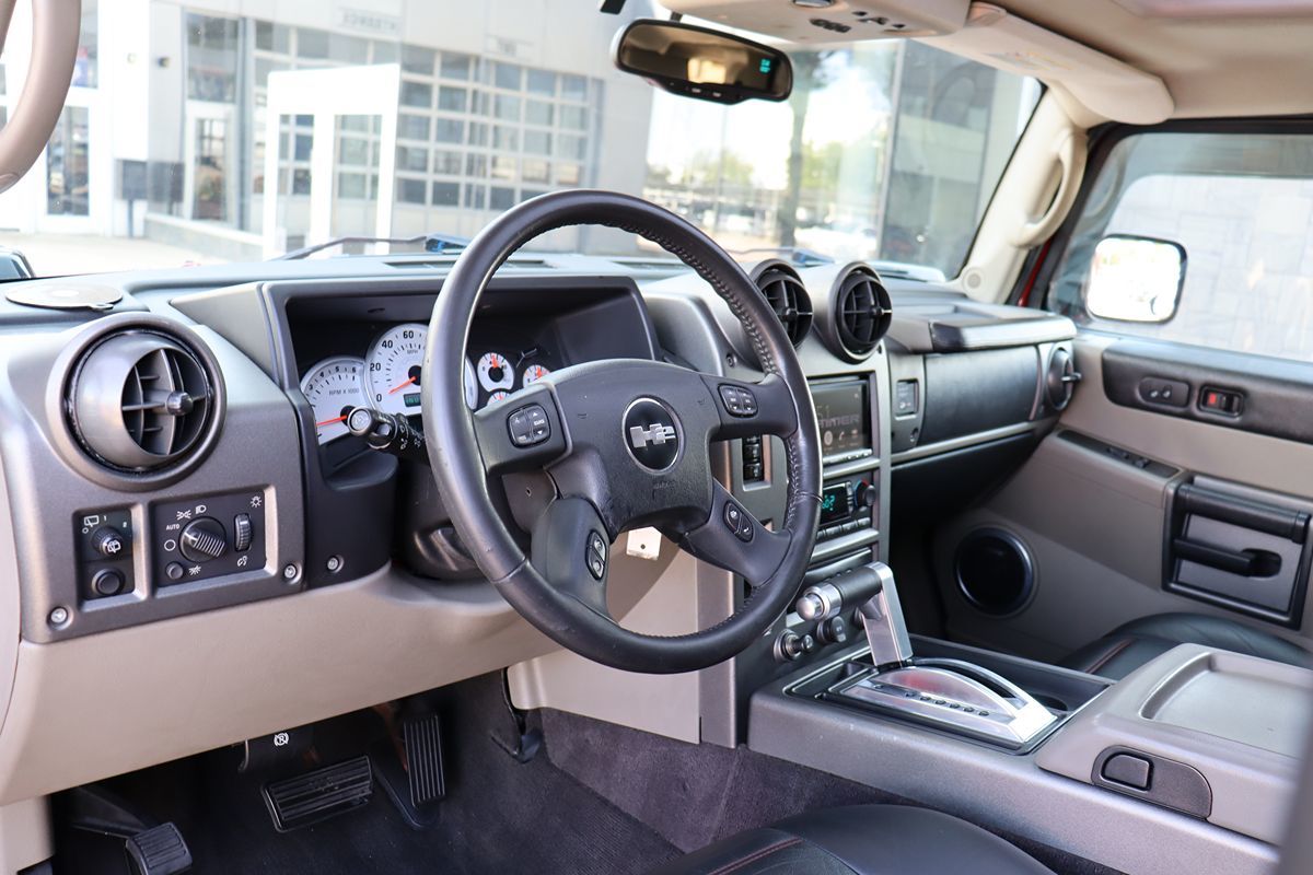 2004 Hummer H2 Luxury photo 16