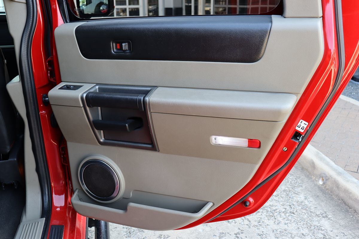 2004 Hummer H2 Luxury photo 50